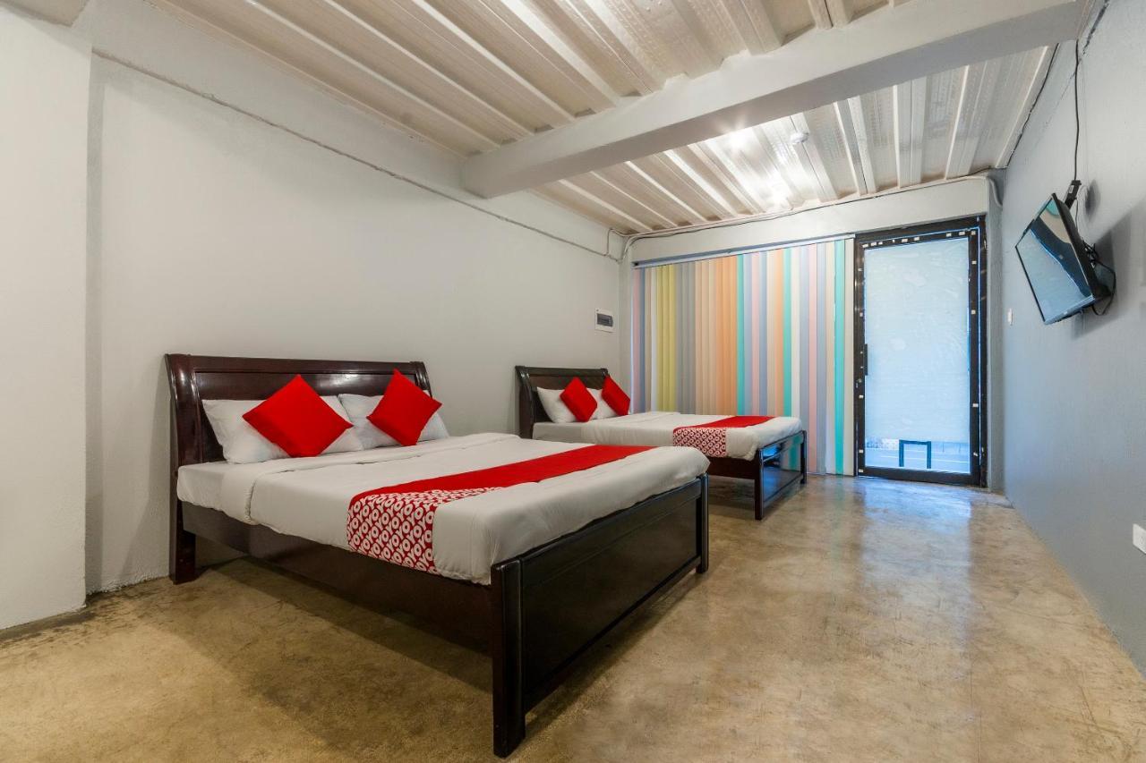 Vaccinated Staff - Oyo 476 Hedda Hotel Cebu Ngoại thất bức ảnh